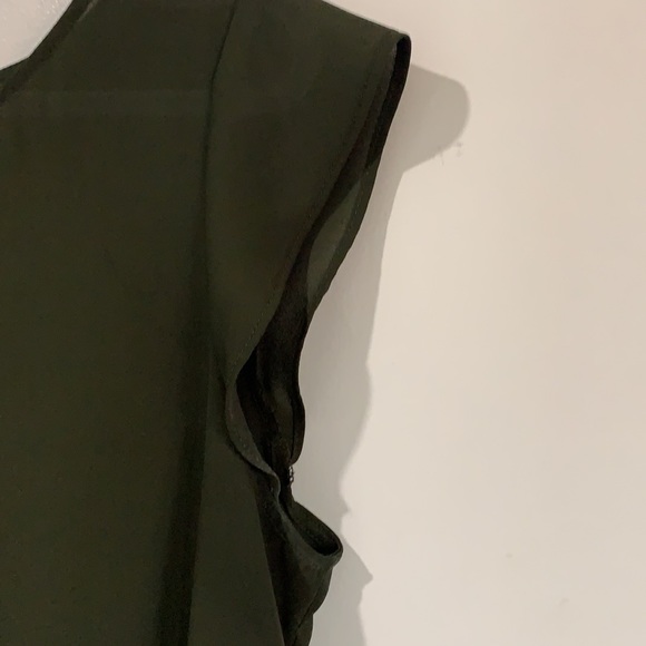 Tahari deep green top - Picture 4 of 7